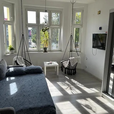 Отель Secret Apartament 4 Познань